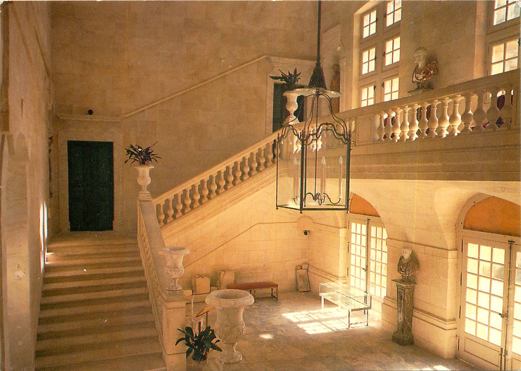 CPM Suze la Rousse Drome Le Chateau feodal L'Escalier d'Honneur 