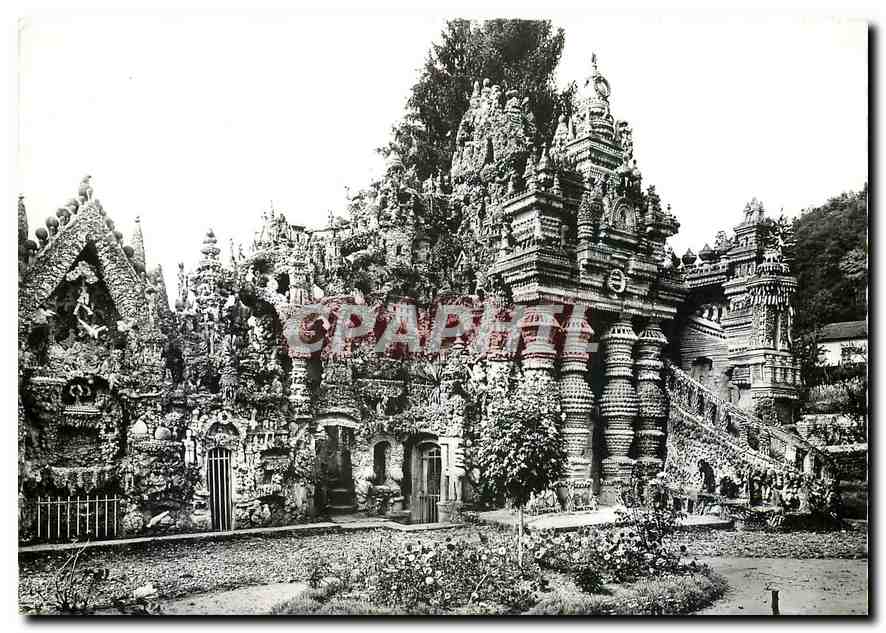 Haüterives (Drôme) — Le Palais Idéal — Vue générale — Éditions de l'Économie, Bron (Rhône)