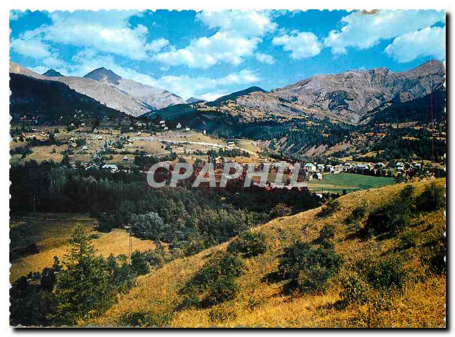 Allos (Alpes-de-Haute-Provence) — vue générale avec Super-Allos au fond — Imprimeur Coabier, Mâcon