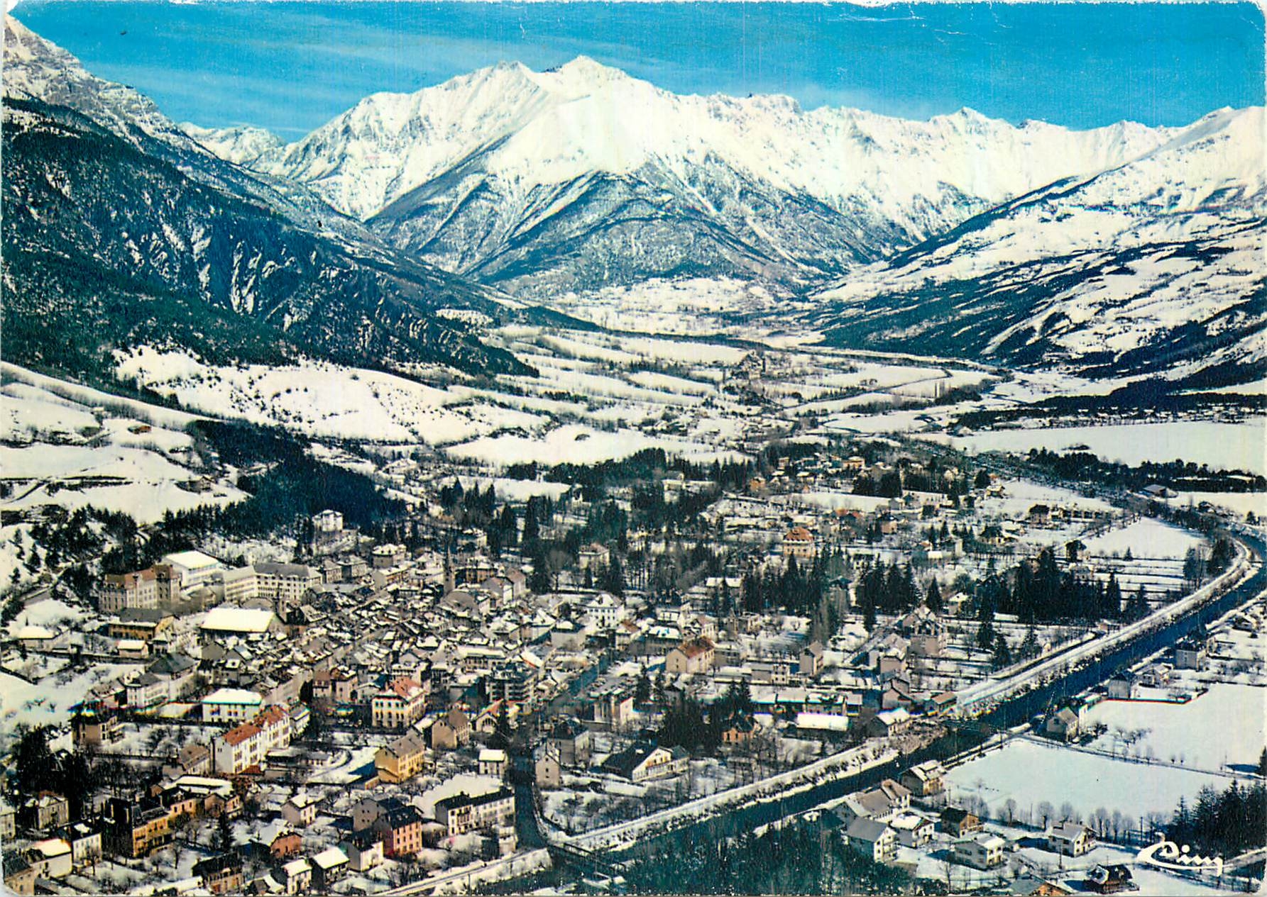 CPM Barcelonnette Alpes de Hte Prov Vue panoramique aerienne l'hiver 
