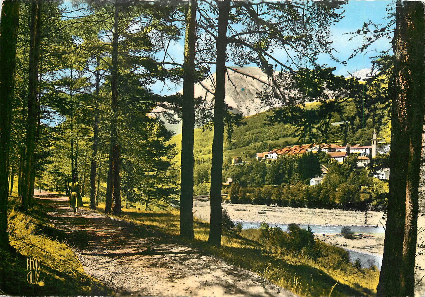 Beaubezier (Basses-Alpes) — Der Weg zum Kleinen See — Éditions Photoguy