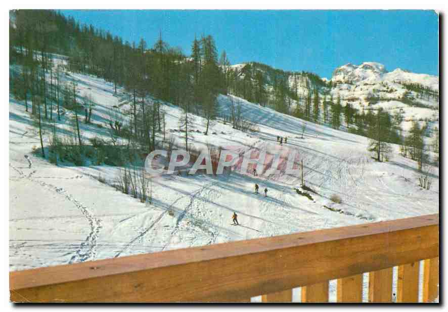 CPM Le Sauze Barcelonnette Alpes du Sud Boulevard e neige Arrivee a skis a l'immeuble Soleil du Sauz