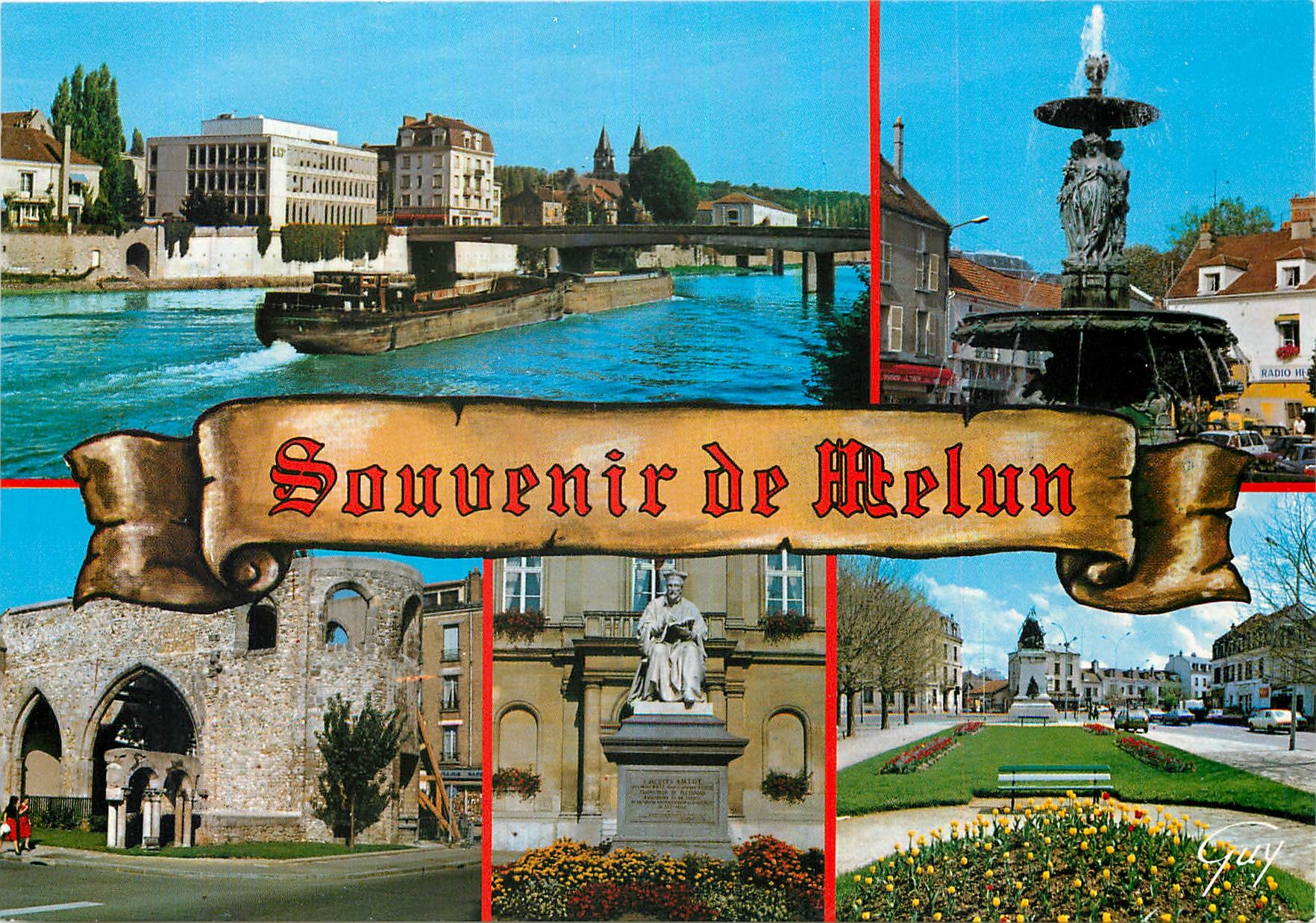 CPM Melun Seine et Marne La Seine La fontaine place Saint Jean Le prieure Saint Sauveur la statue de