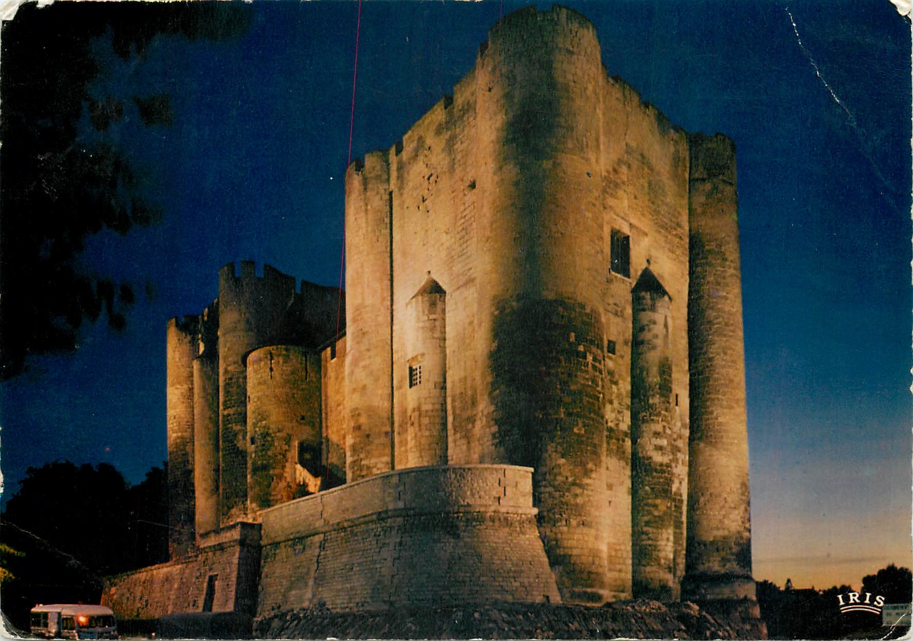CPM Niort Deux Sevres Le donjon vu de nuit vestige d'un chateau fort des Comtes de Poitiers 