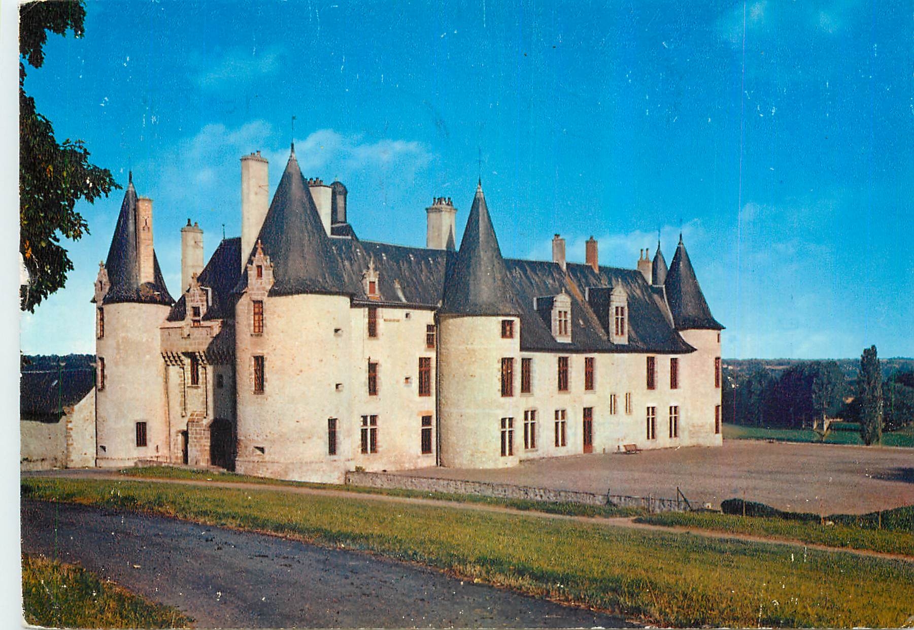 CPM Environs de Thenezay Lhoumois Deux Sevres Le Chateau de la Rochetaton 