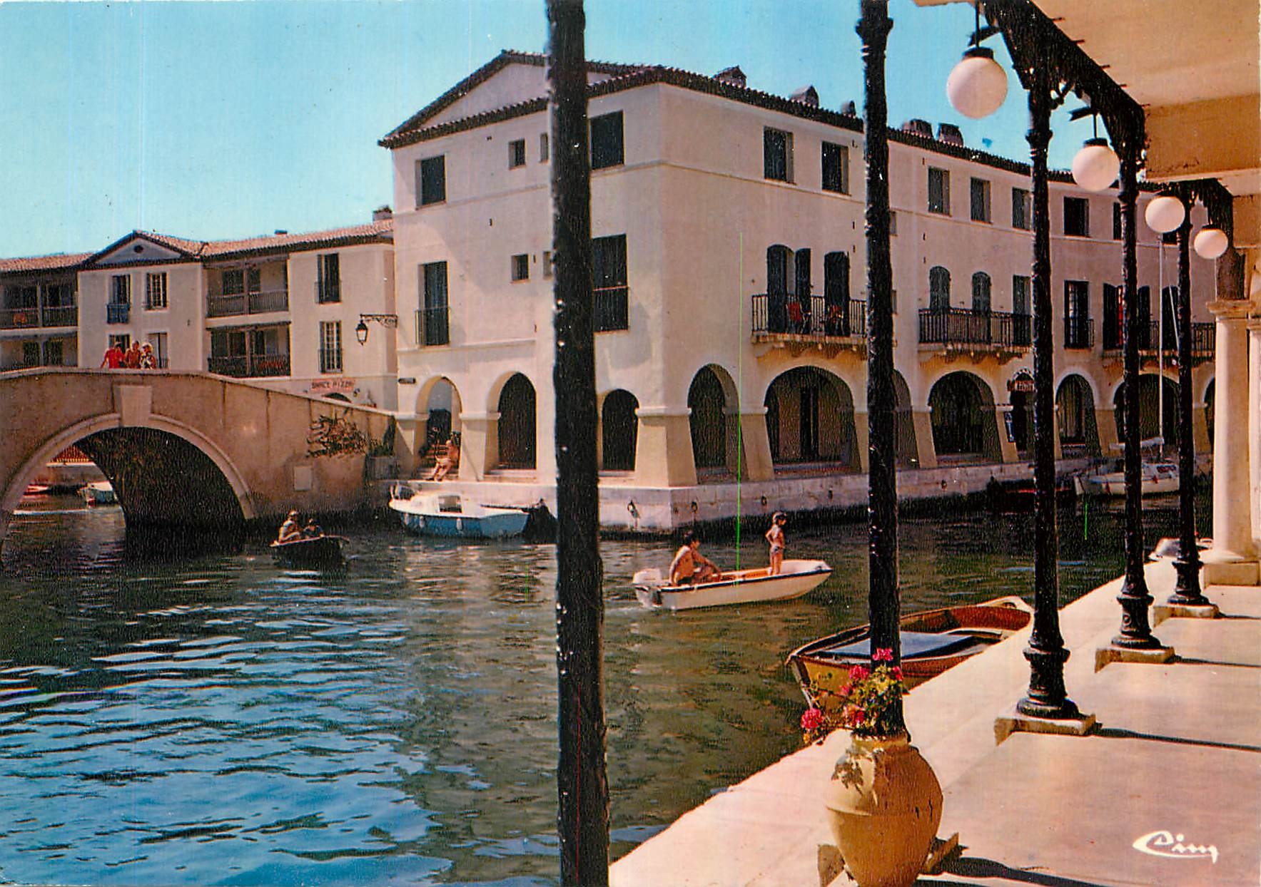 CPM Port Grimaud Var Cite lacustre realisee Etige  