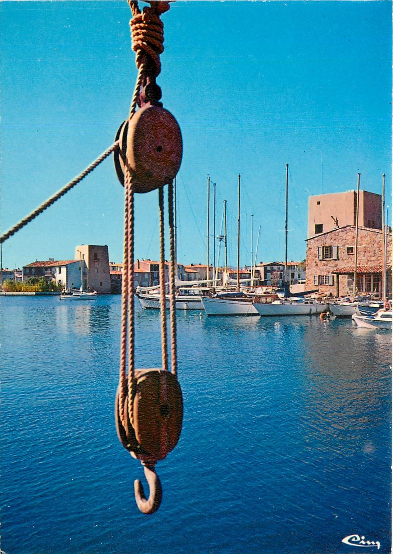 CPM Port Grimaud Var Cite lacustre realisee Etige Vue du lac interieur 