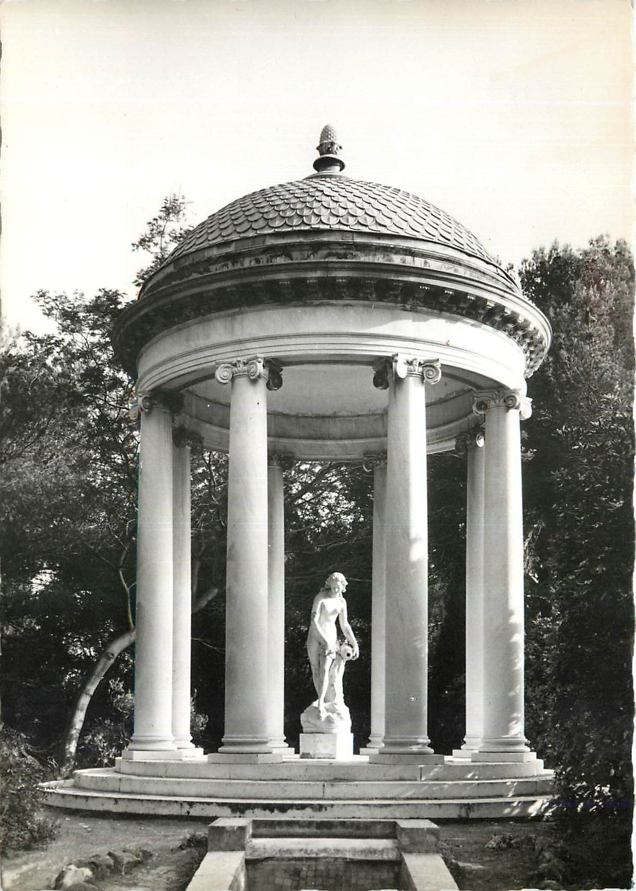 CPM Villa musee ile de France Saint Jean Cap Ferrat A M Le Temple de l'Amour 