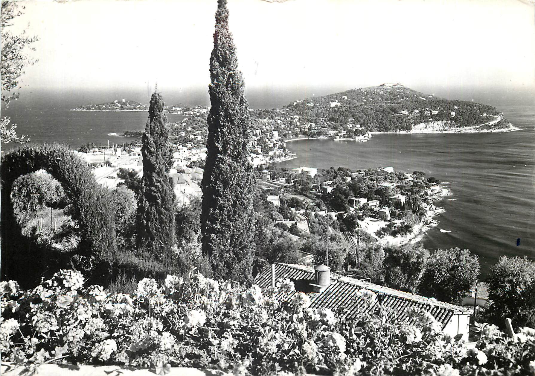 CPM La Cote d'Azur Le Cap Ferrat Alpes Maritimes 
