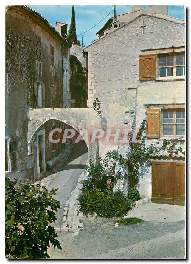 CPM Cote d'Azur Saint Paul Vieille Rue donnant acces au Village 