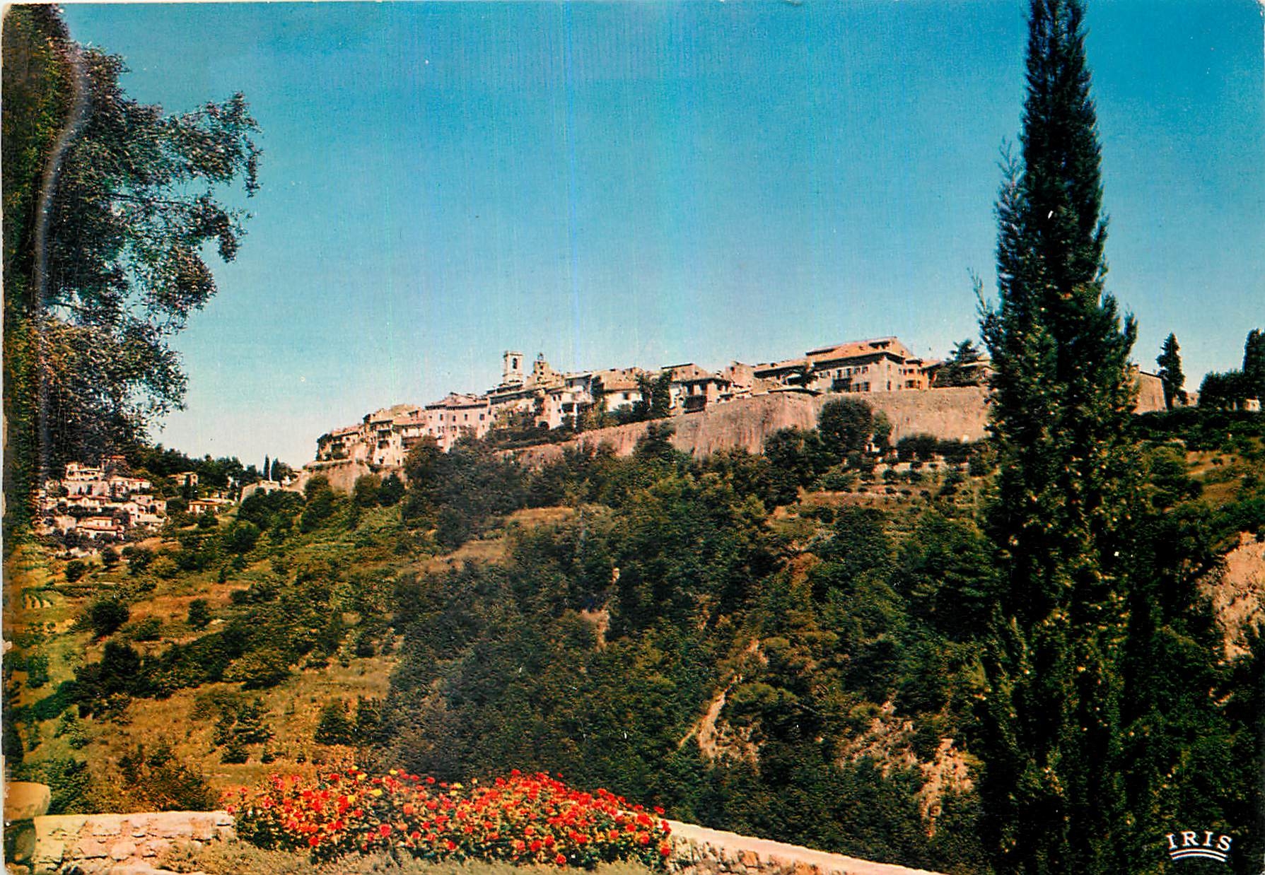 CPM La Cote d'Azur et son arriere pays Vue sur Saint Paul de Vence 
