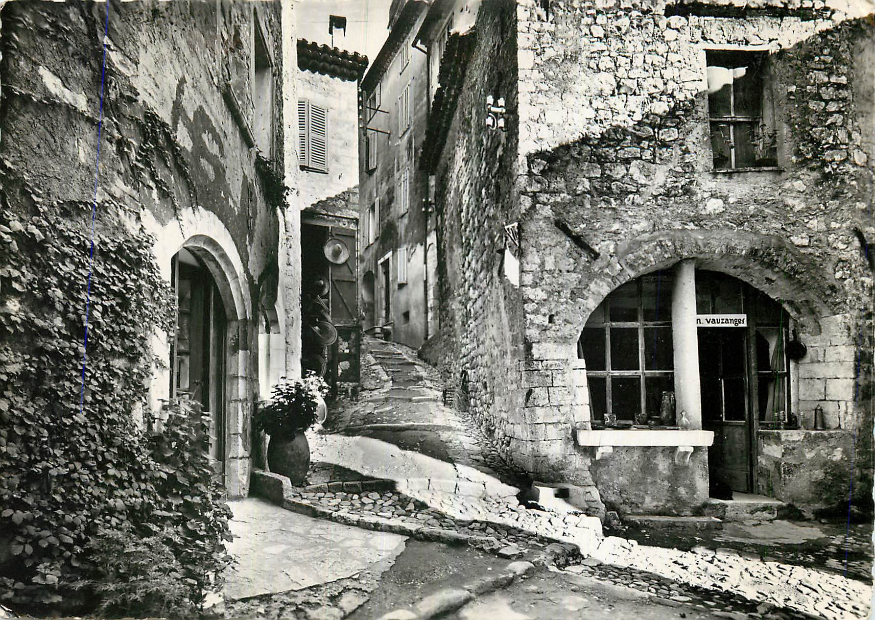 CPM La Cote d'Azur Saint Paul A M La Montee de l'Eglise 