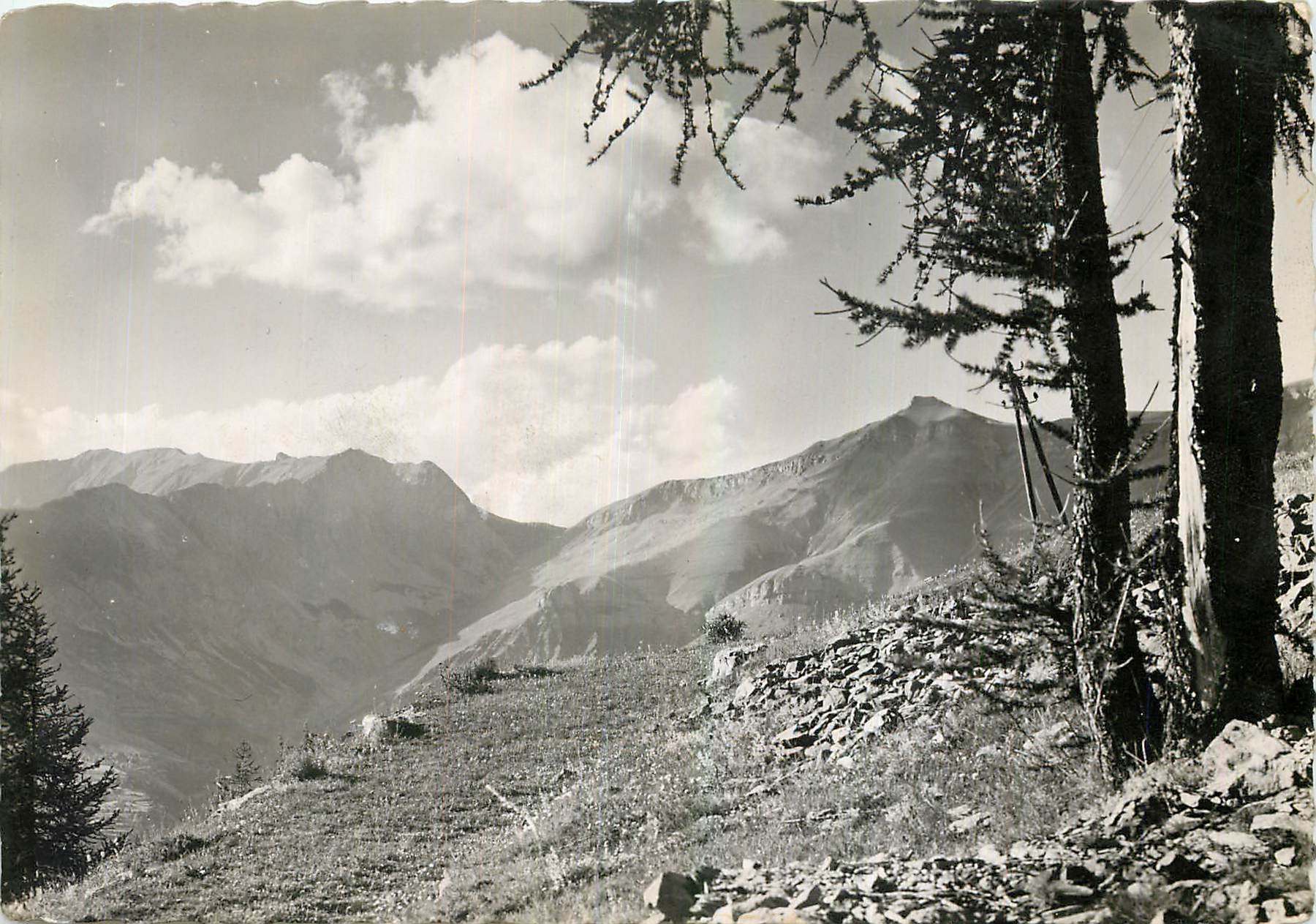 CPA Les Alpes Maritimes Valberg Vue vers le col de Crous 