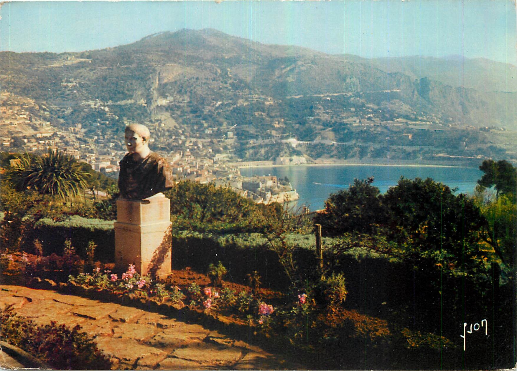 CPM Couleurs et lumiere de France La Cote d'Azur Miracle de la nature Villefranche sur Mer A M 