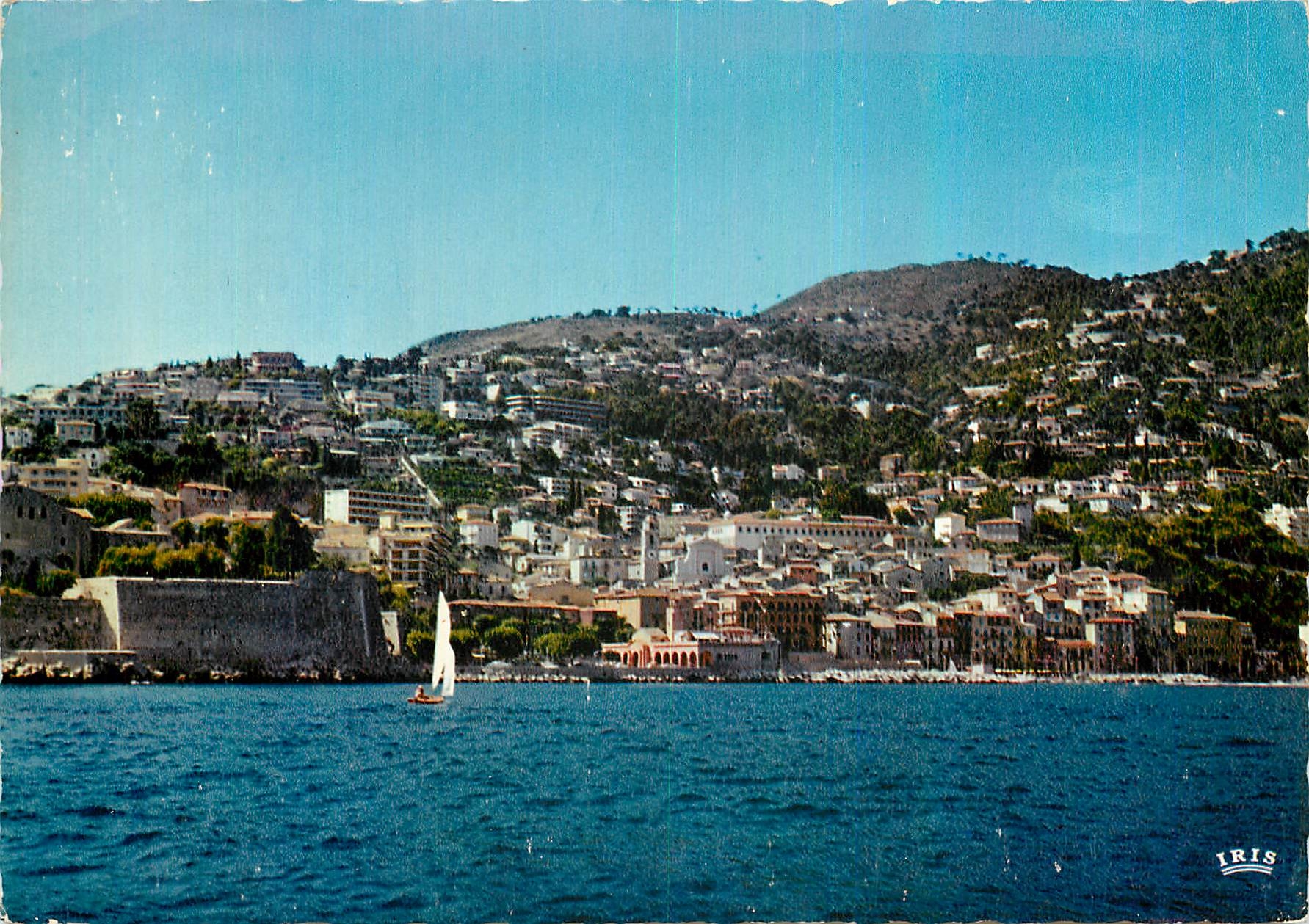 CPM Reflets de la Cote d'Azur Villefranche sur Mer A Mmes Vue panoramique prise de la mer 