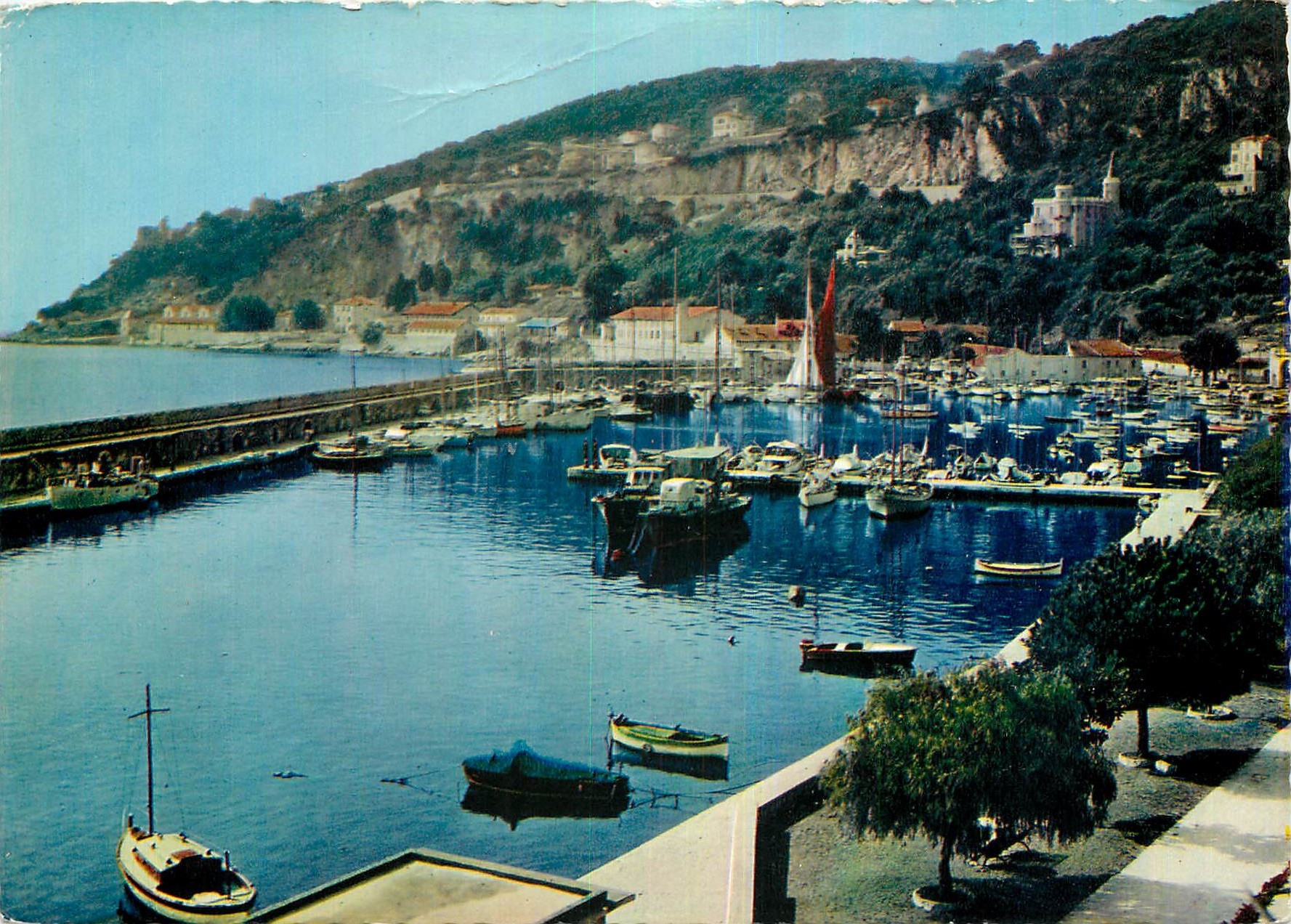 CPM Villefranche sur Mer A Mar Vue generale de la Darse 