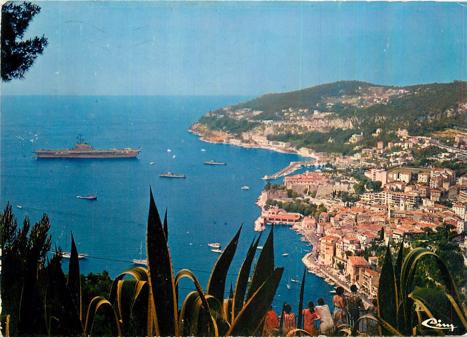 CPM Villefranche sur Mer Alp Mer La rade et le Clemenceau 