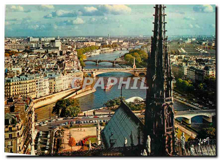 CPM Couleurs et Lumiere de France Paris Panorama sur la Seine vu des Tours de Notre Dame 