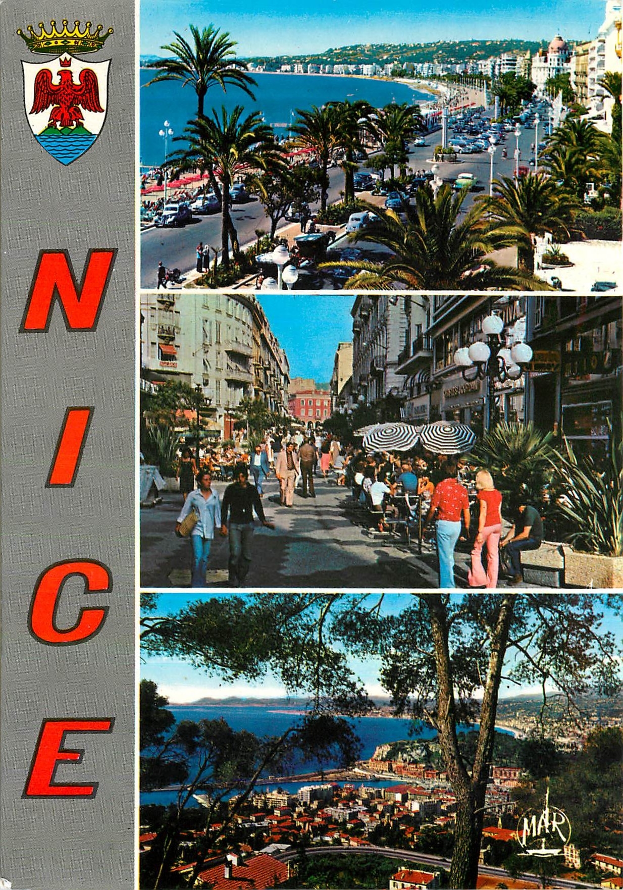 CPM La Cote d'Azur Nice La Promenade des Anglais La Rue Pietonne Vue generale de la Baie des Anges 