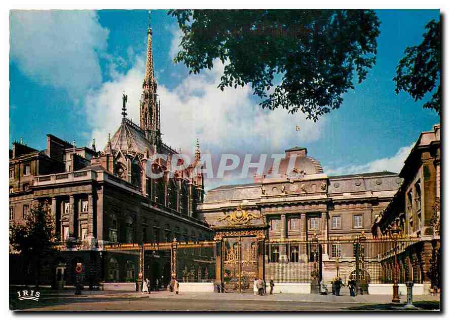 CPM Paris La Sainte Chapelle et le Palais de Justice 