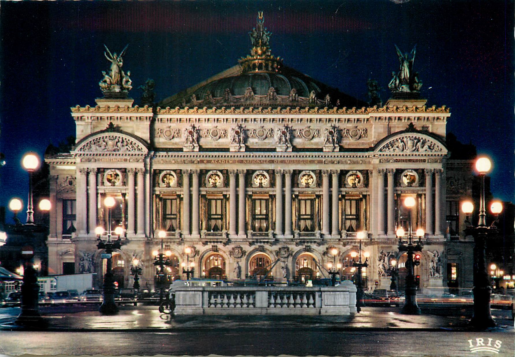 CPM Paris L'Opera Illumine 