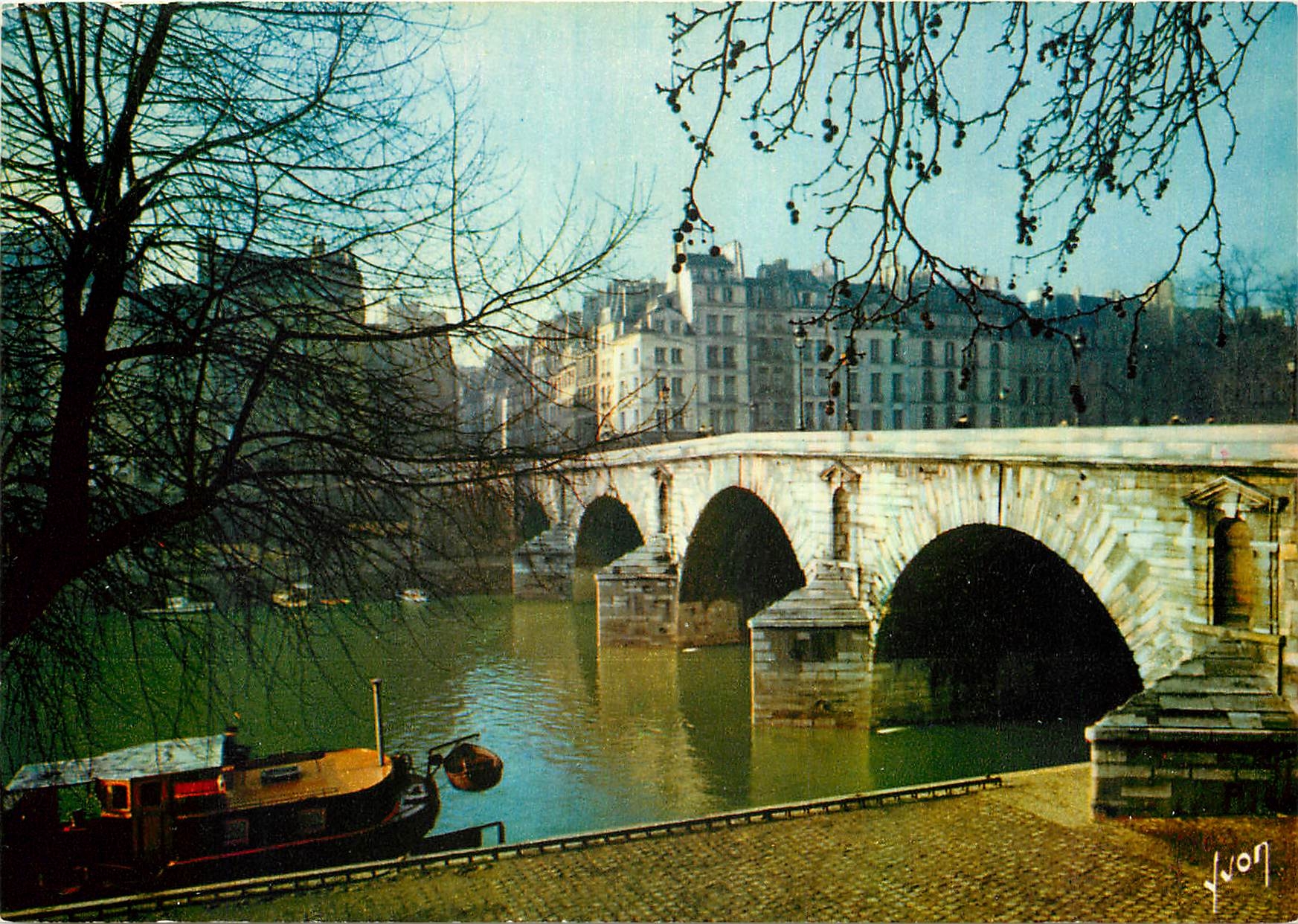 CPM Couleurs et Lumiere de France Paris Les bords de la Seine Le Quai d'Anjou et le Vieux Pont Marie