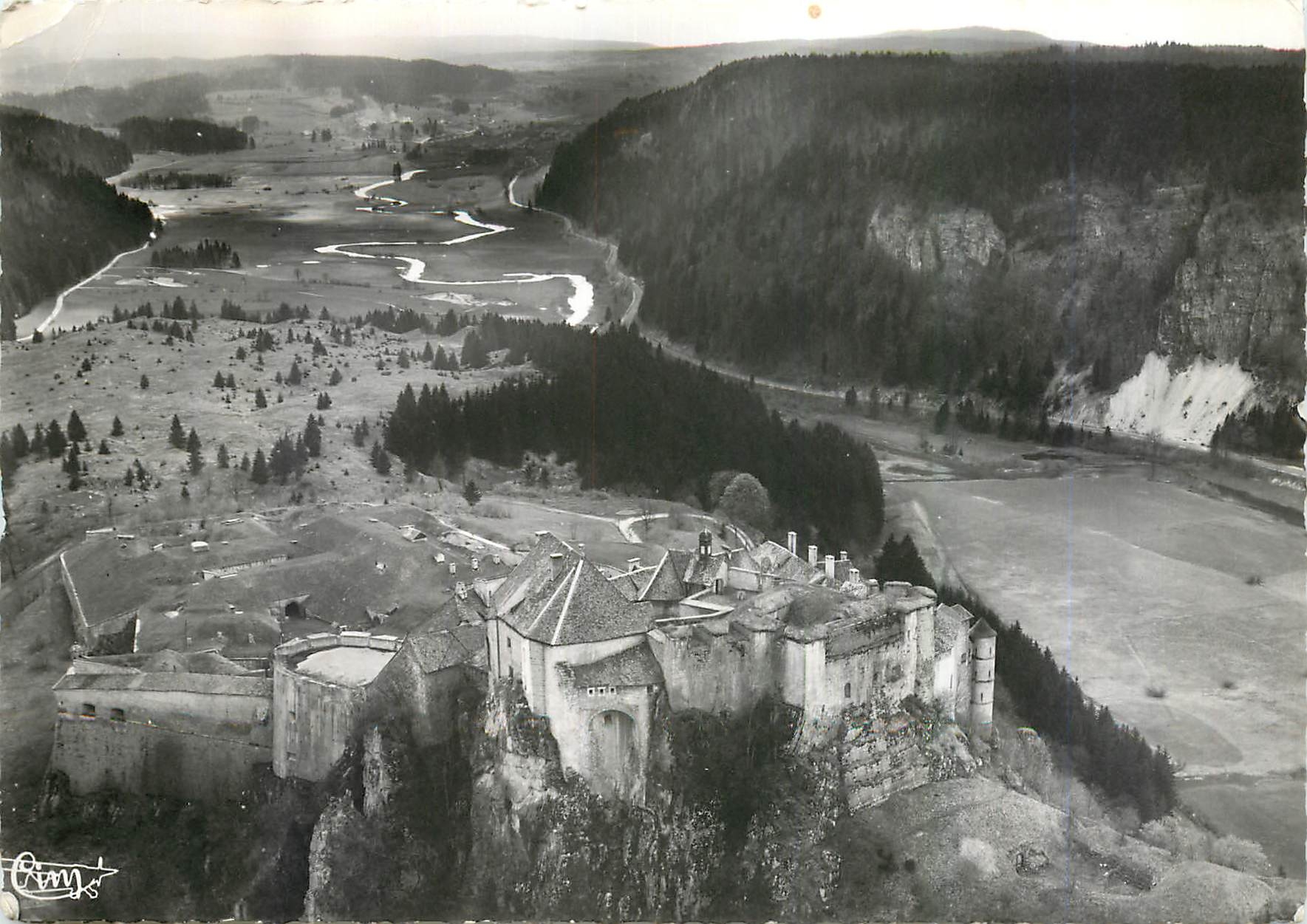 CPM La Cluse et Mijoux Doubs vue aerienne le Fort de Joux 