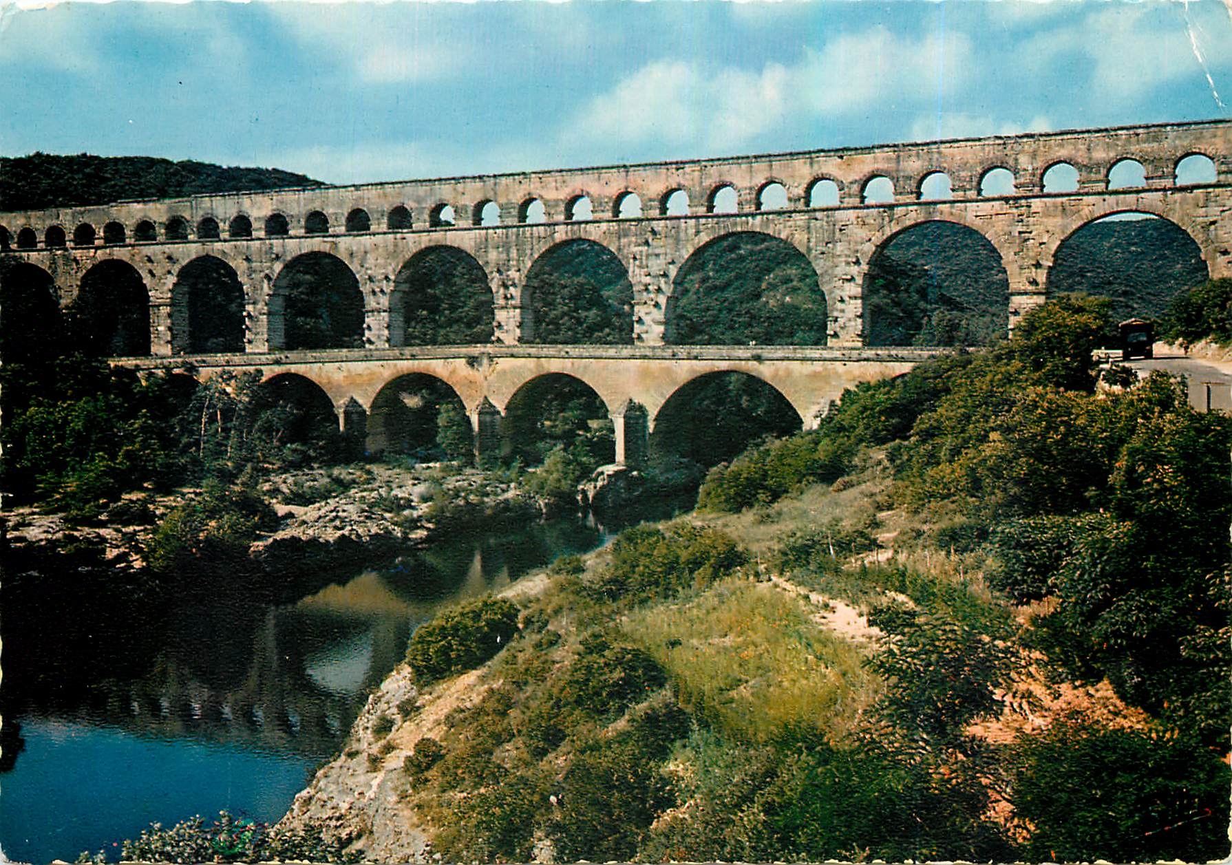 CPM Le Pont du Gard Gard Aqueduc Romain Agrippa Gendre de l'Empereur Auguste fut charge de la direct