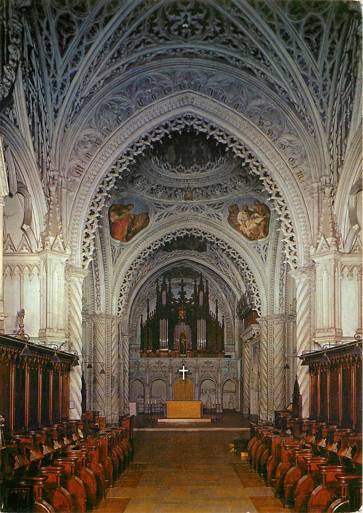 CPM Abbaye d'Hautecombe Savoie Interieur de l'eglise Fondee par St Bernard vers 1125 et restauree pa