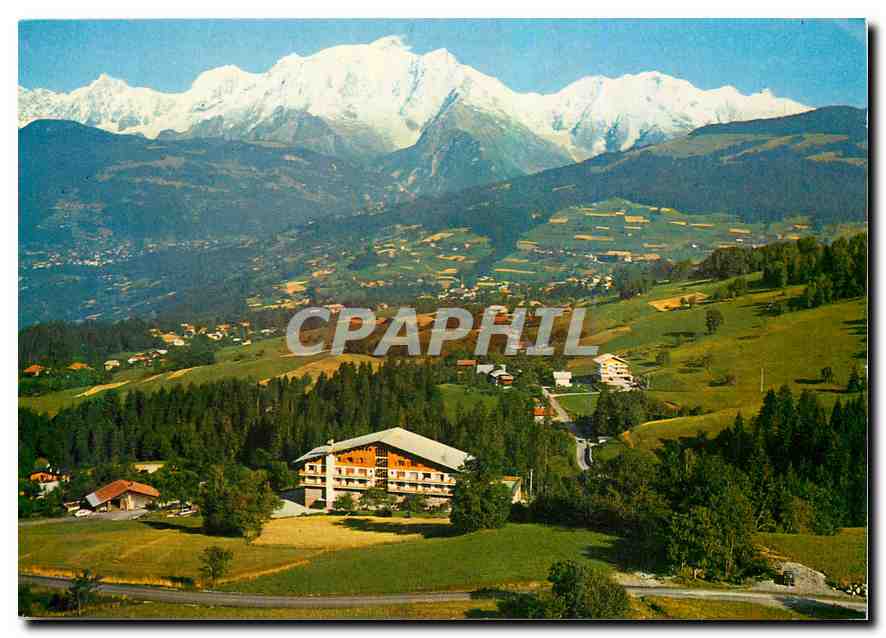 CPM Combloux Haute Savoie Balcon du Mont Blanc Le Centre de Relaxation et le Massif du Mont Blanc 