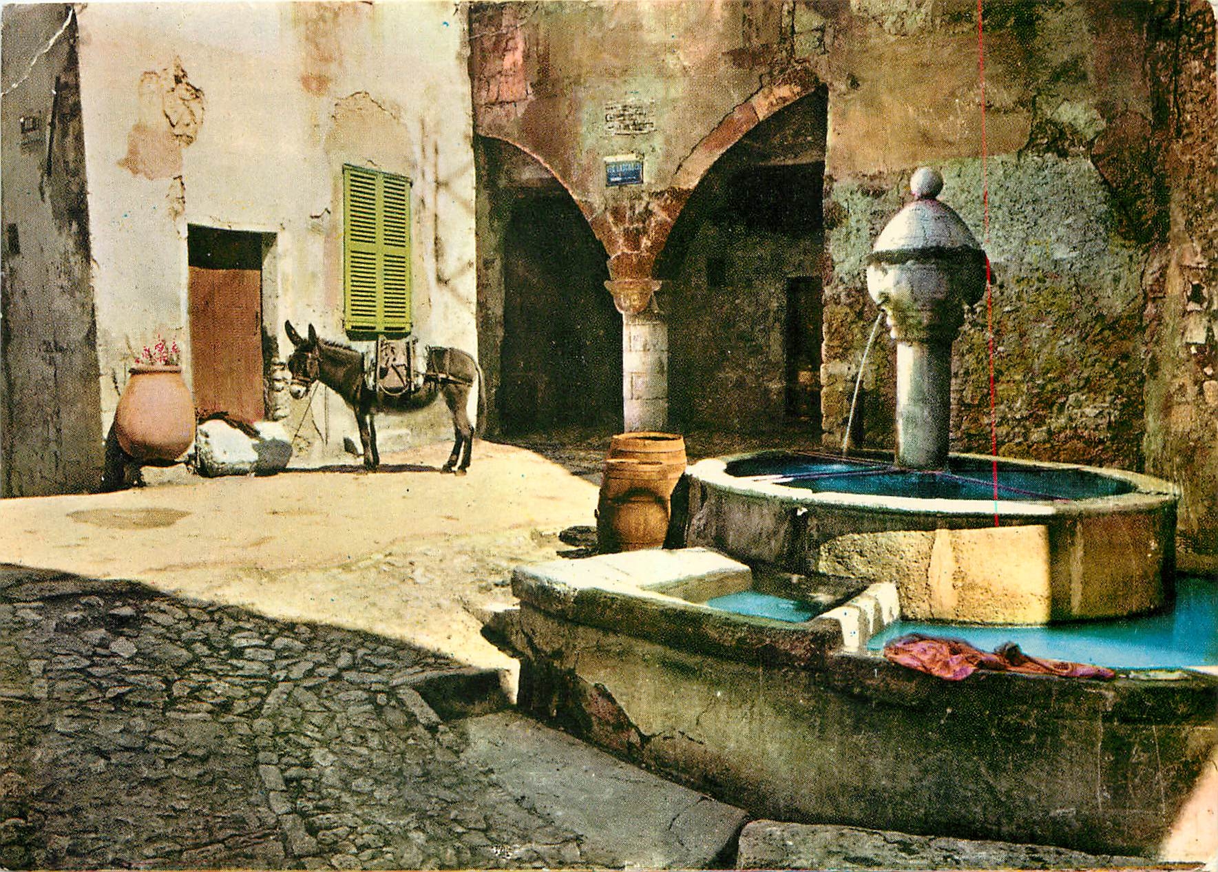 CPM Paysages de France Provence Cote d'Azur Scene typique de l'arriere pays 