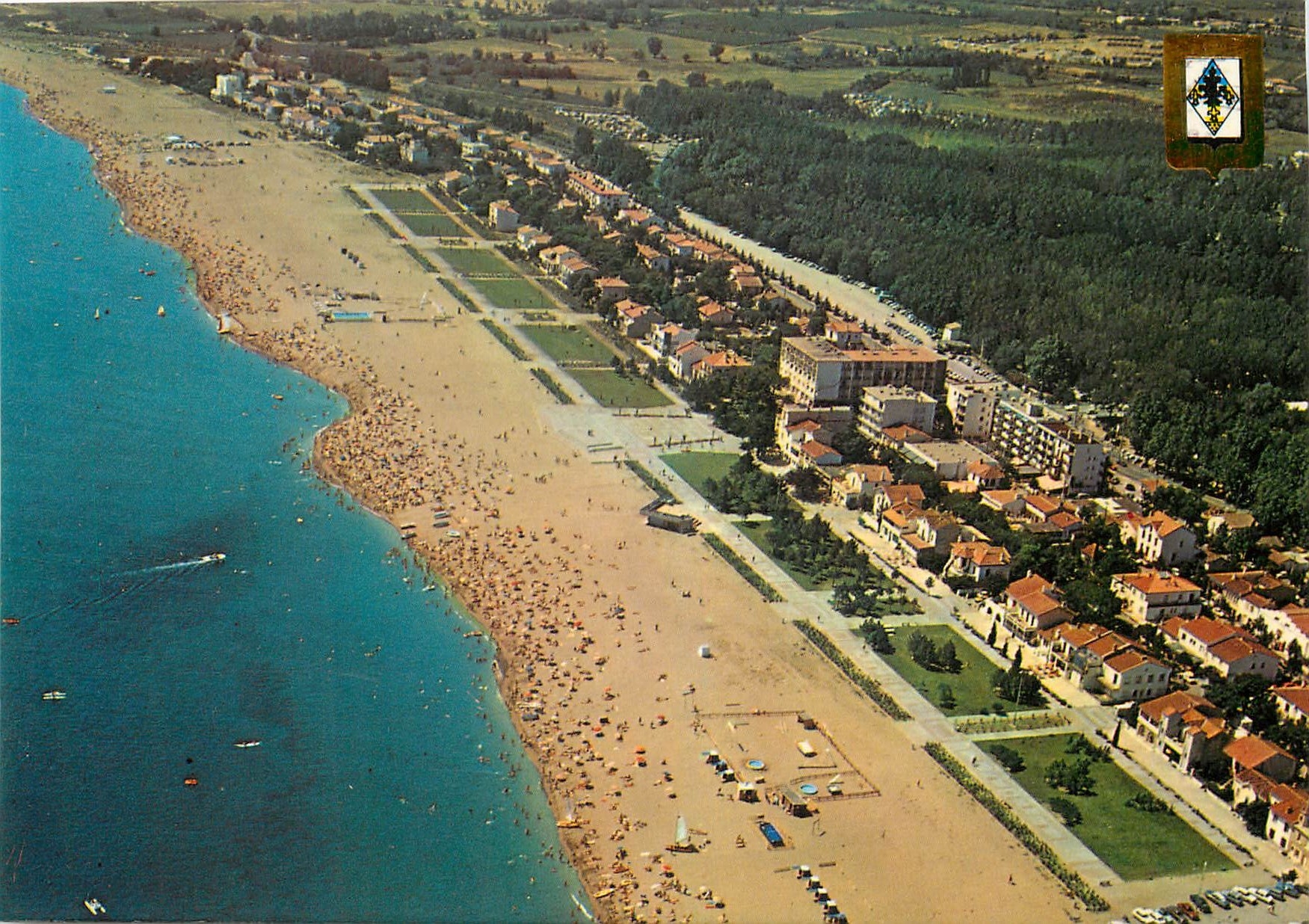 CPM Lumiere et Couleurs de la Cote Catalane Argeles sur Mer Vue aerienne La promenade de la plage 