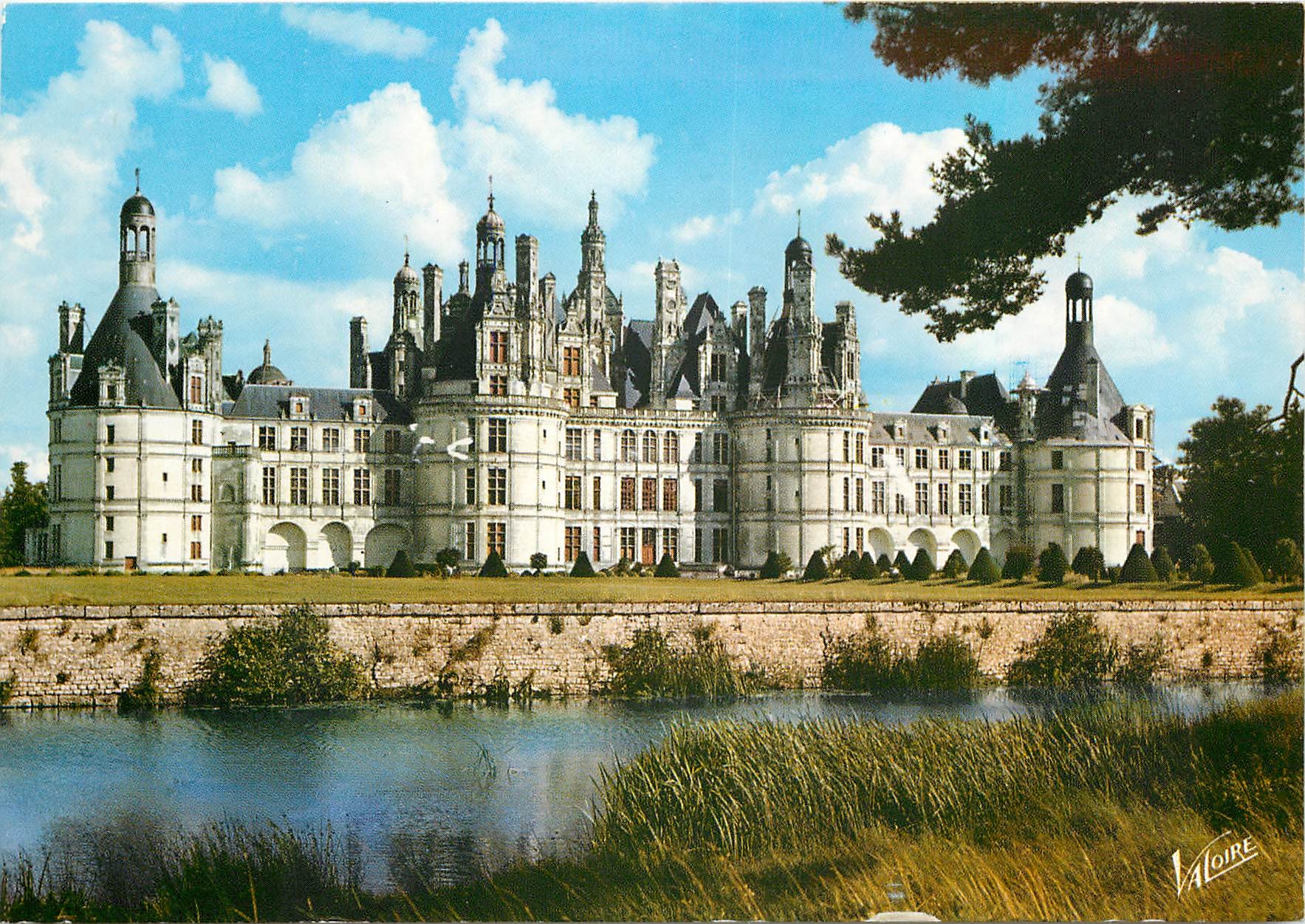 Chambord — Hauptfassade und der Cosson — Éditions Valoire