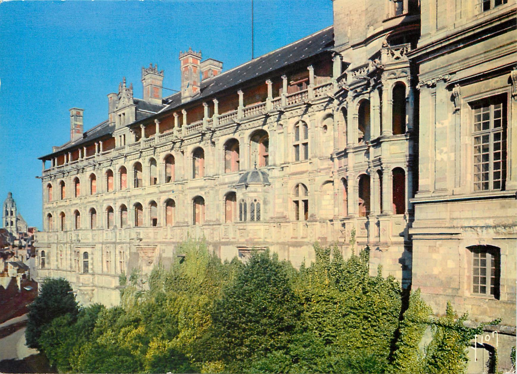 Château de Blois — Façade François Ier — Éditions d'Art YVON, série Les Châteaux de France N° 5