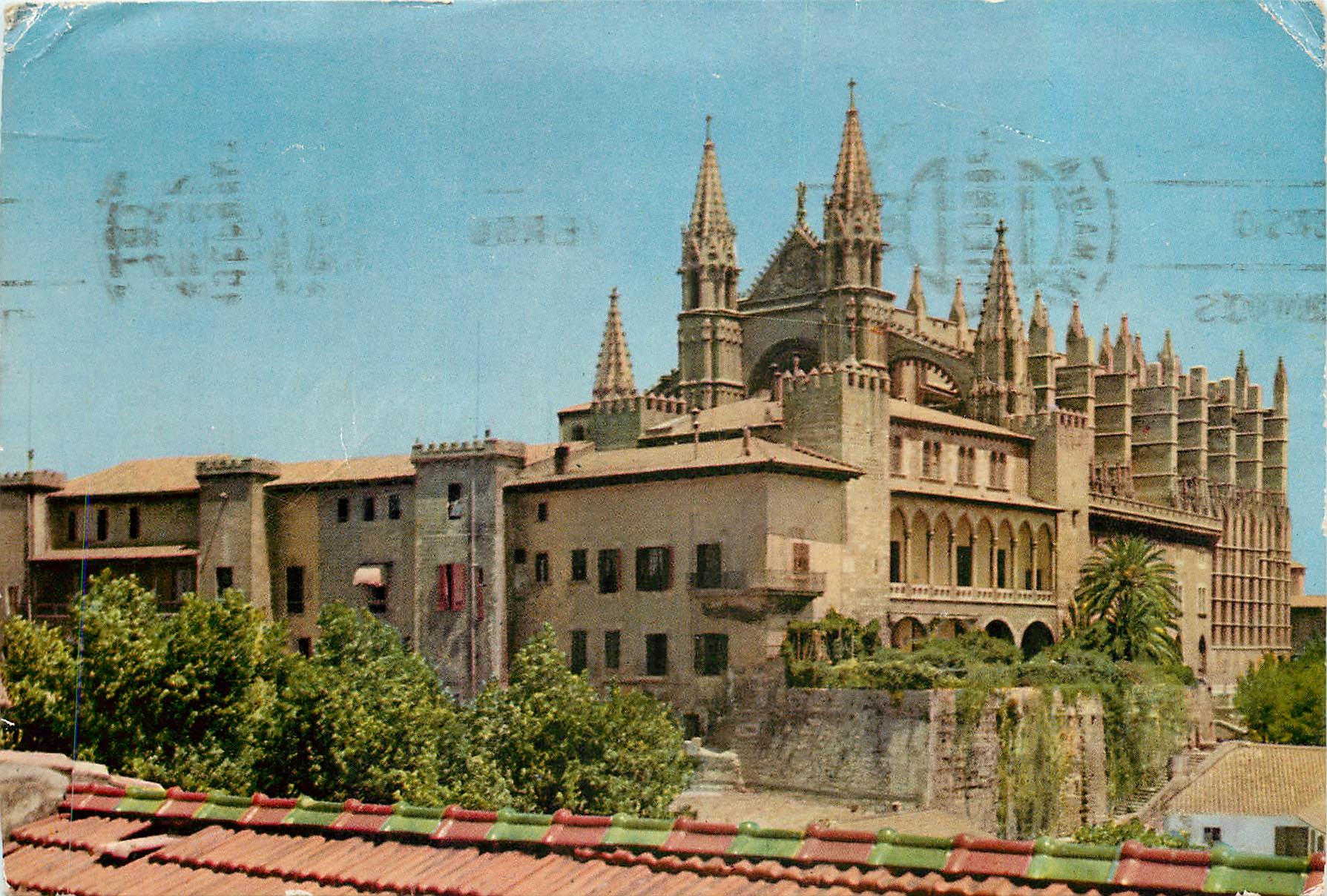 CPM Palma Chateau de l'Almudaine et Cathedrale 