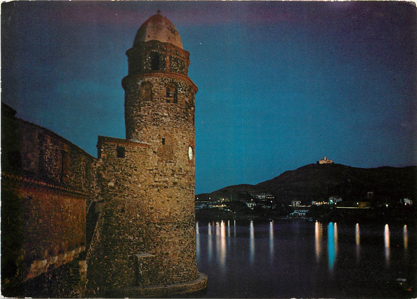 CPM La Cote Vermeille Collioure vue de nuit 