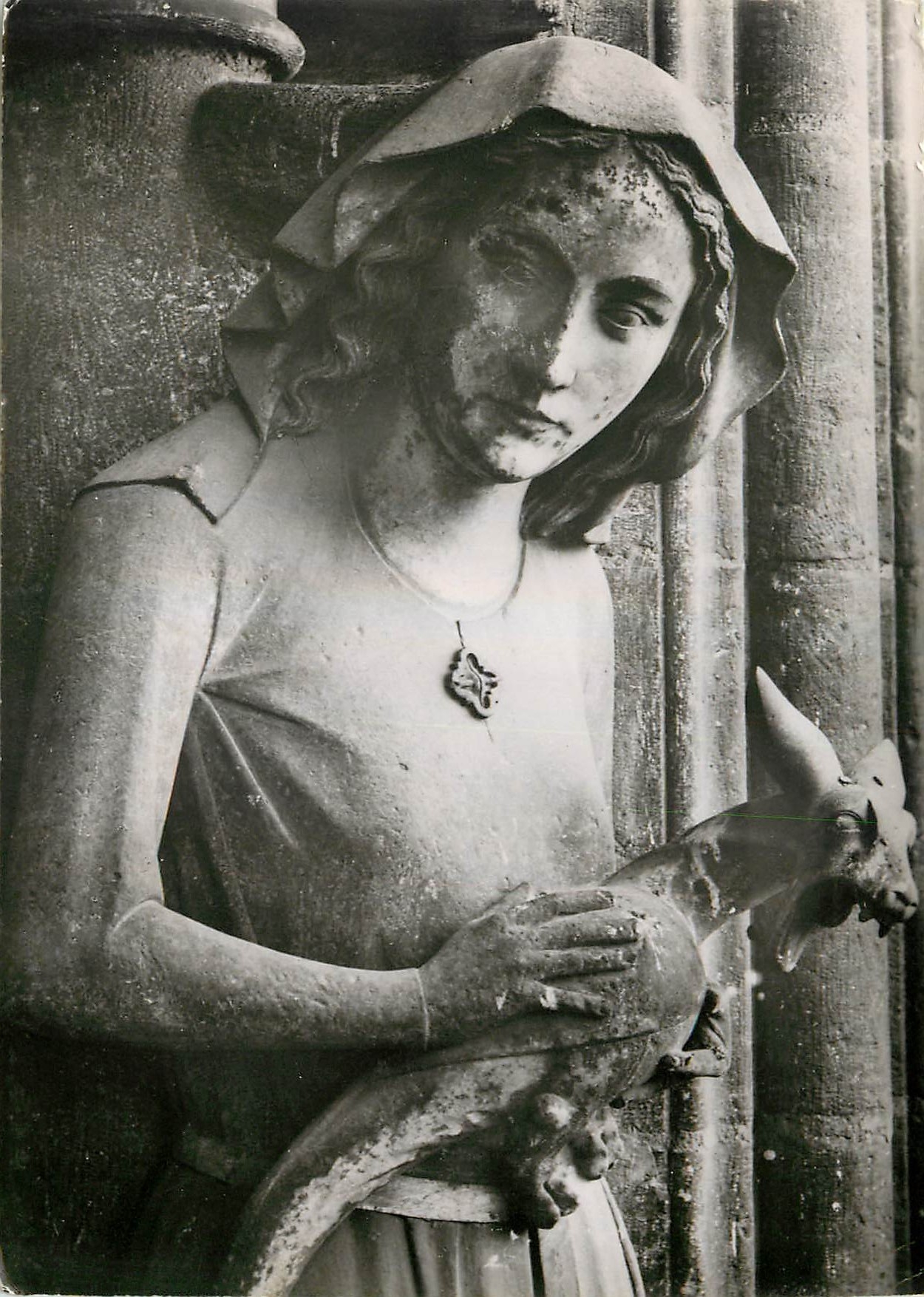 Reims (Marne) — La Cathédrale Notre-Dame (XIIIe s.) — Statue du Croisillon Nord - Eve — Photo Véritable