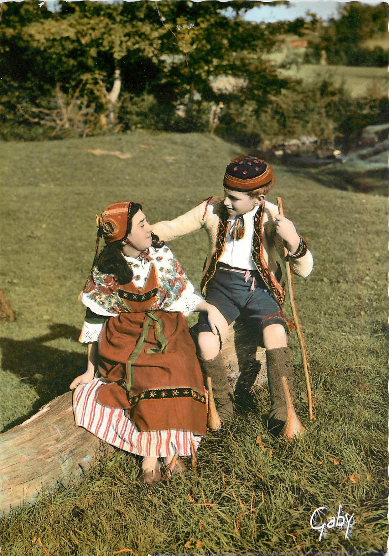 CPM Folklore de France l'Ariege Groupe Es Pinsous eras Lausetos Saint Girons Deux bons copains 