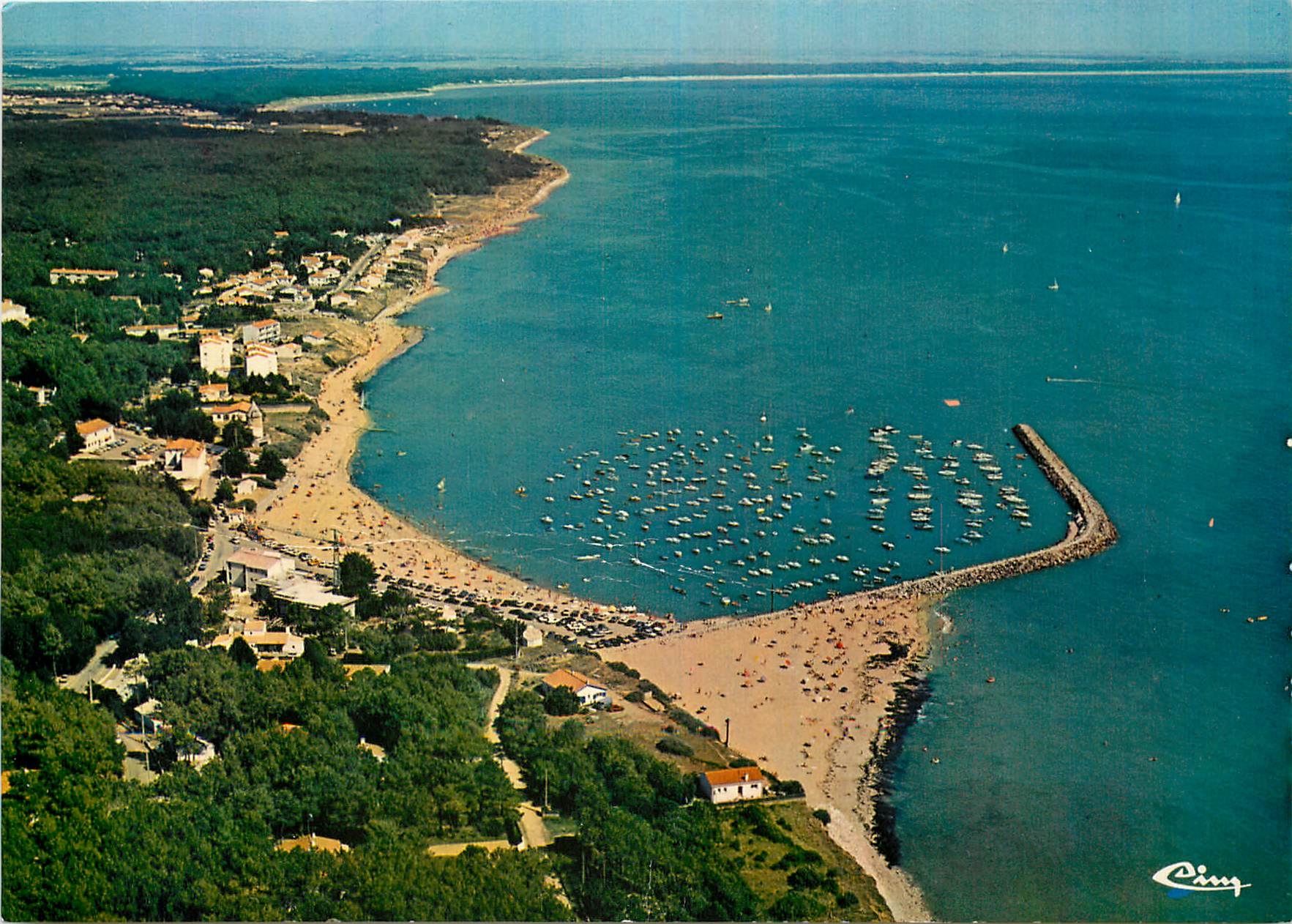 CPM Jard sur Mer Vendee Vue panoramique aerienne Le port et la plage 