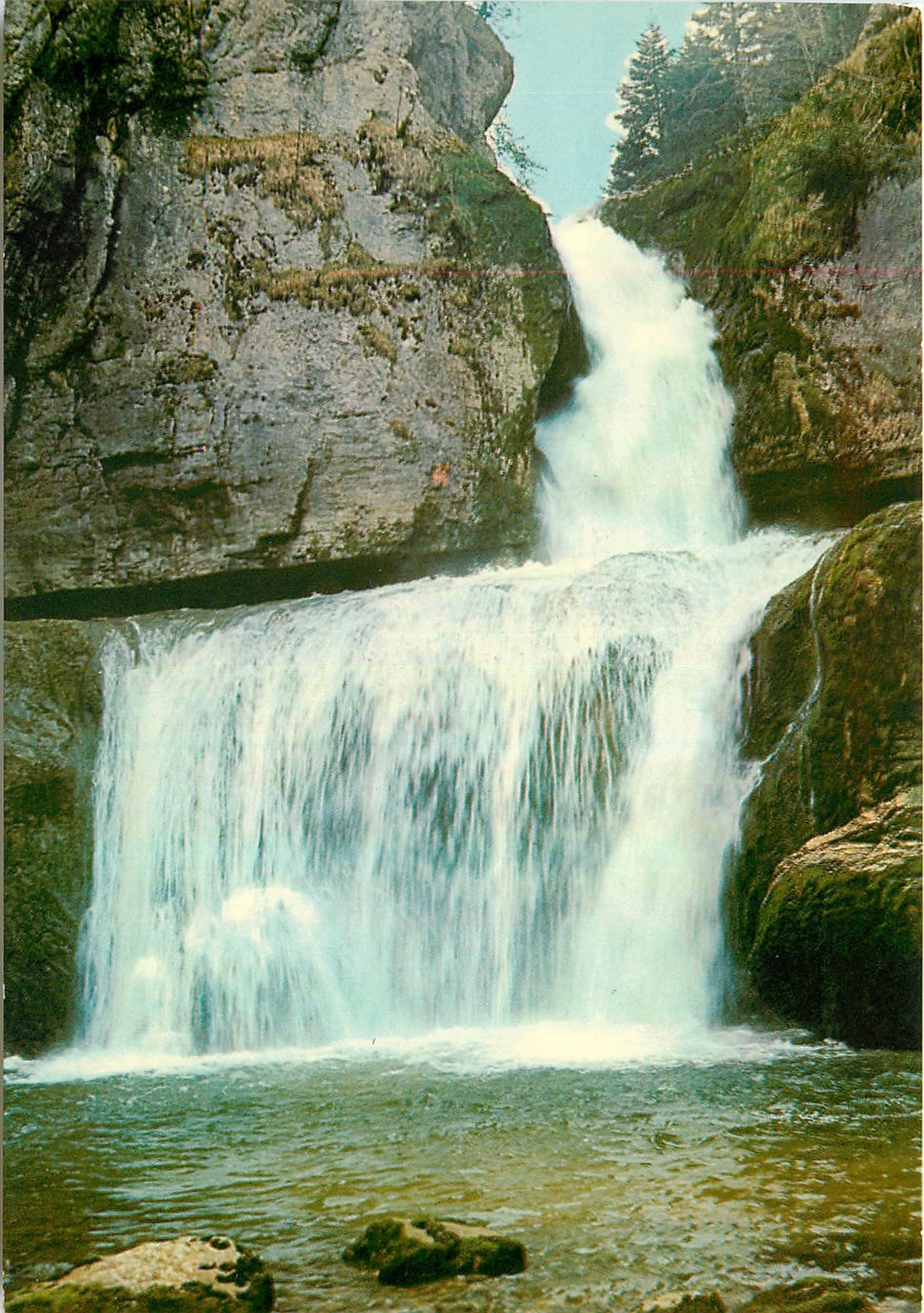 CPM Paysages du Jura La Cascade de la Billaude dans la vallee de la Lemme 