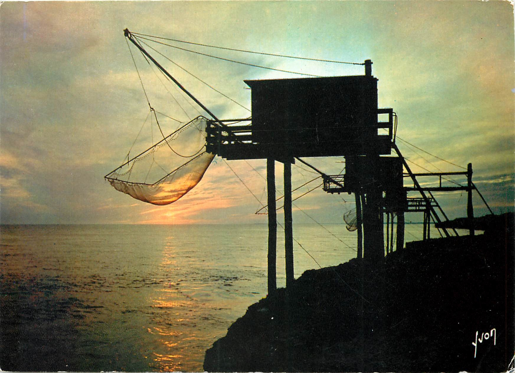CPM Couleurs et Lumiere de France Charente Maritime Coucher d soleil sur les Carrelets 