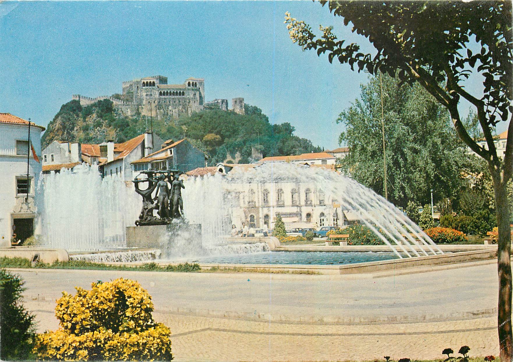 CPM Leiria Portugal Fontaine Illuminee 