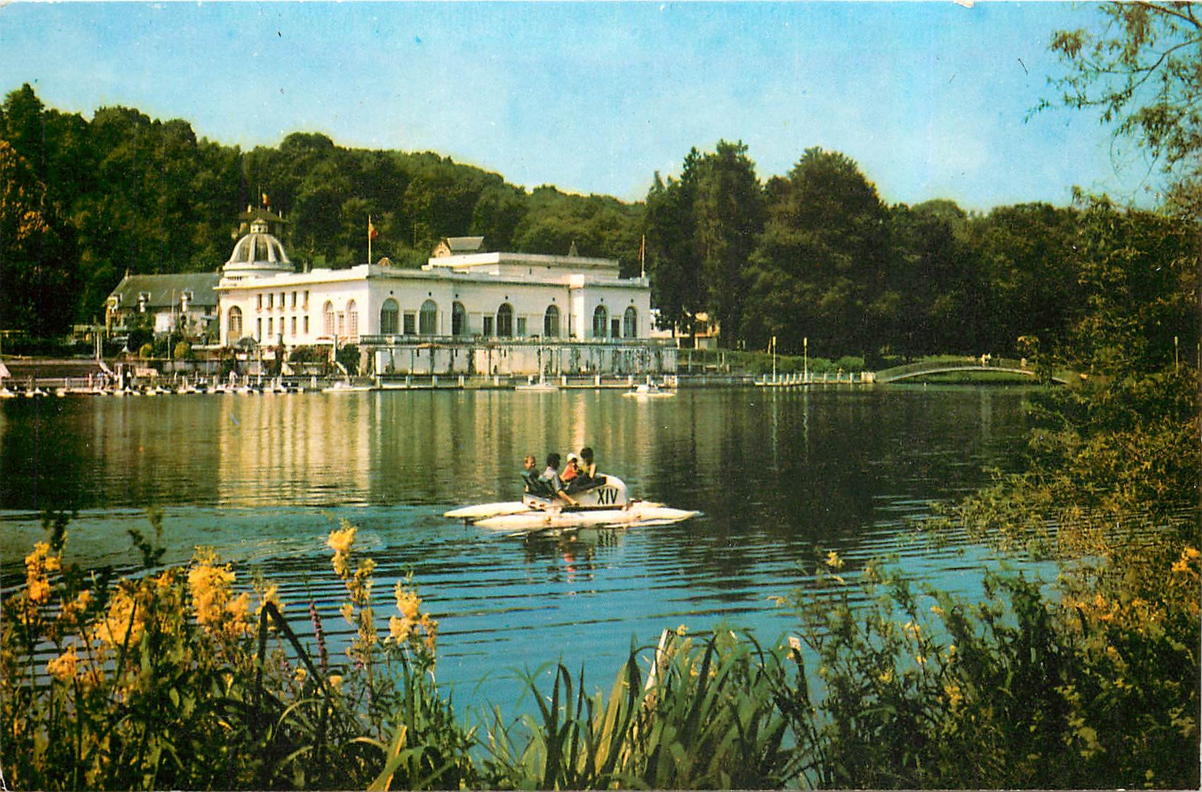 CPM Bagnoles de l'Orne Orne Le Casino du lac 