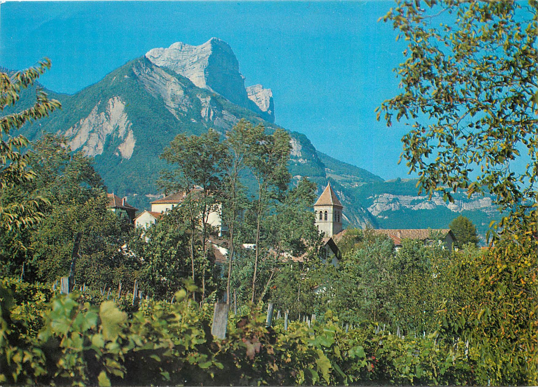 CPM Saint Ismier Isere Le village La Dent de Crolles et le Plateau des Petites Roches 