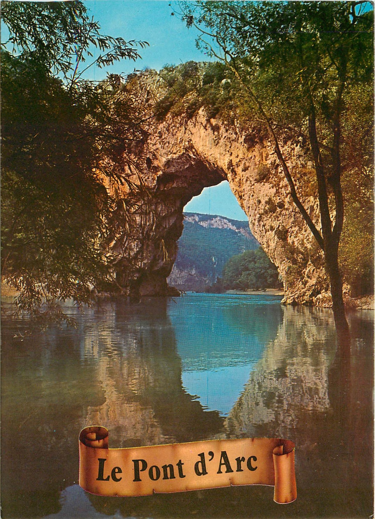 CPM Ardeche Touristique Vallon pont d'Arc Ardeche Le pont d'Arc sur Ardeche 