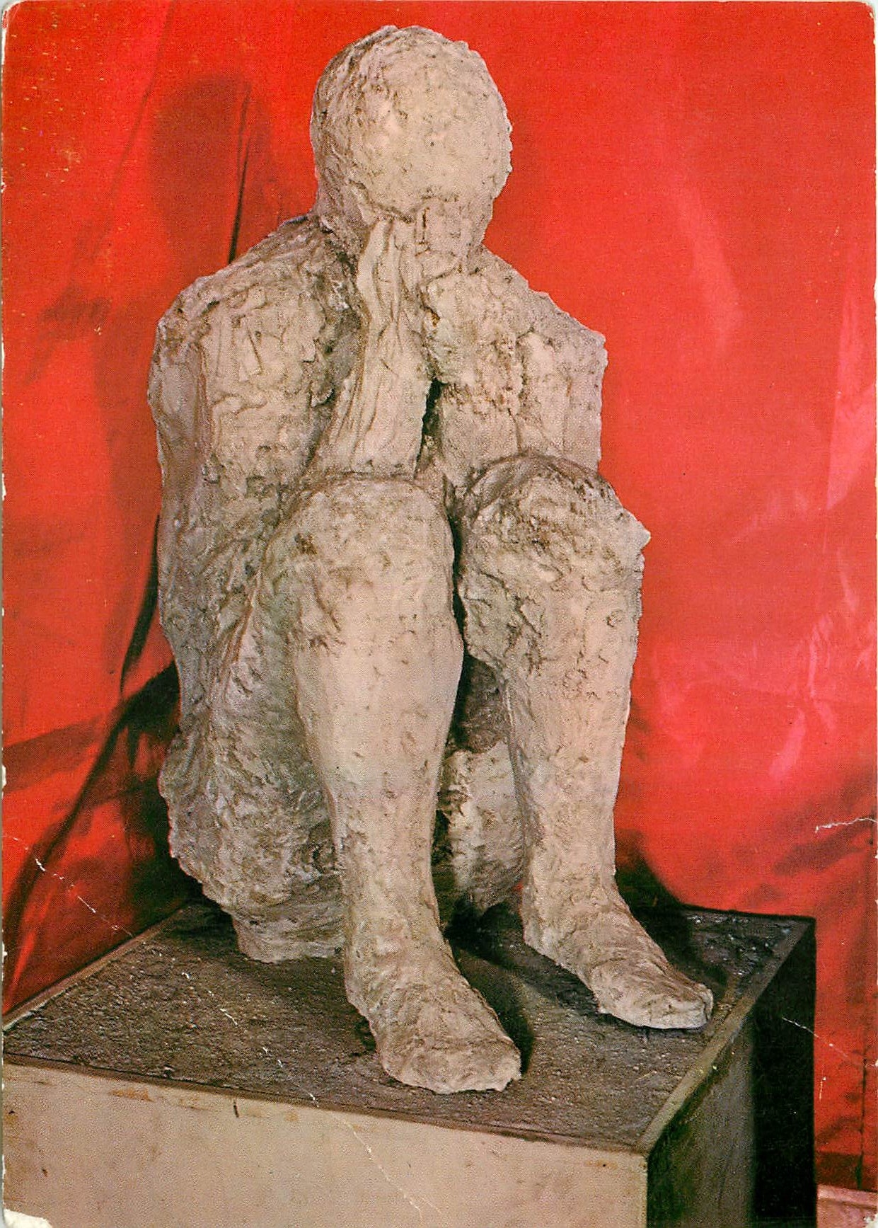 CPM Pompei Fouilles Moulage d'homme recroqueville 