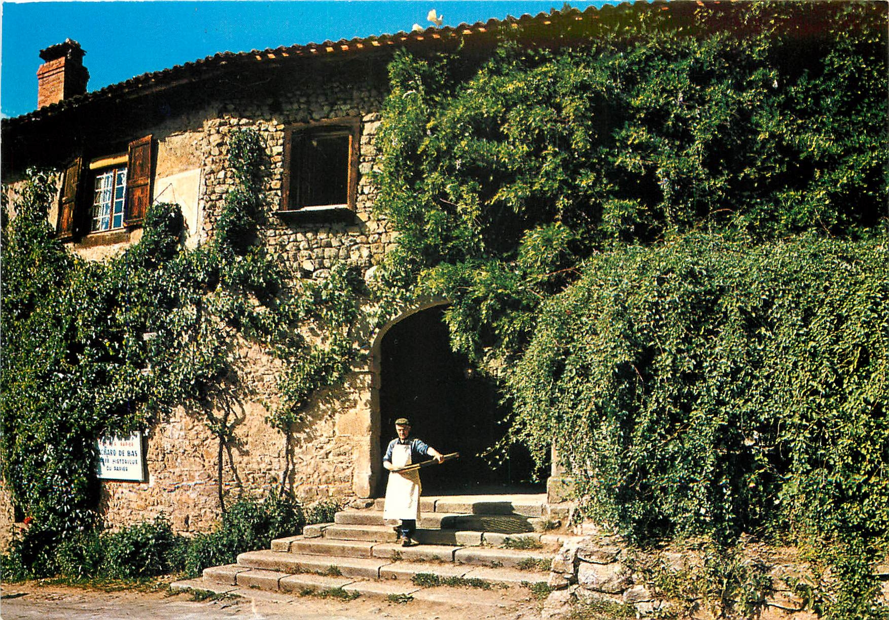 Moulin Richard de Bas — Ambert (P.-de-D.) — Musée Historique du Papier