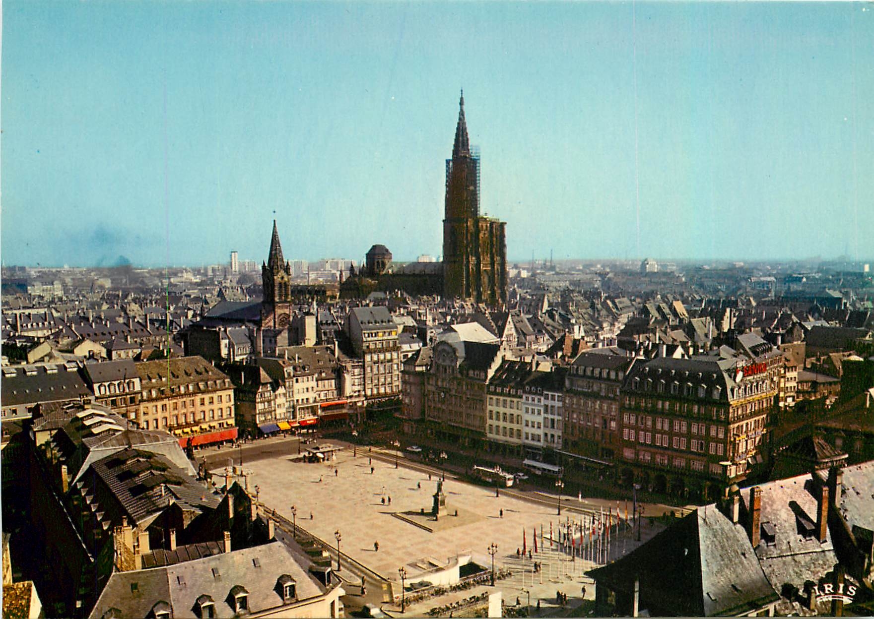 CPM Strasbourg Bas Rhin La place Klebar et la Cathedrale 