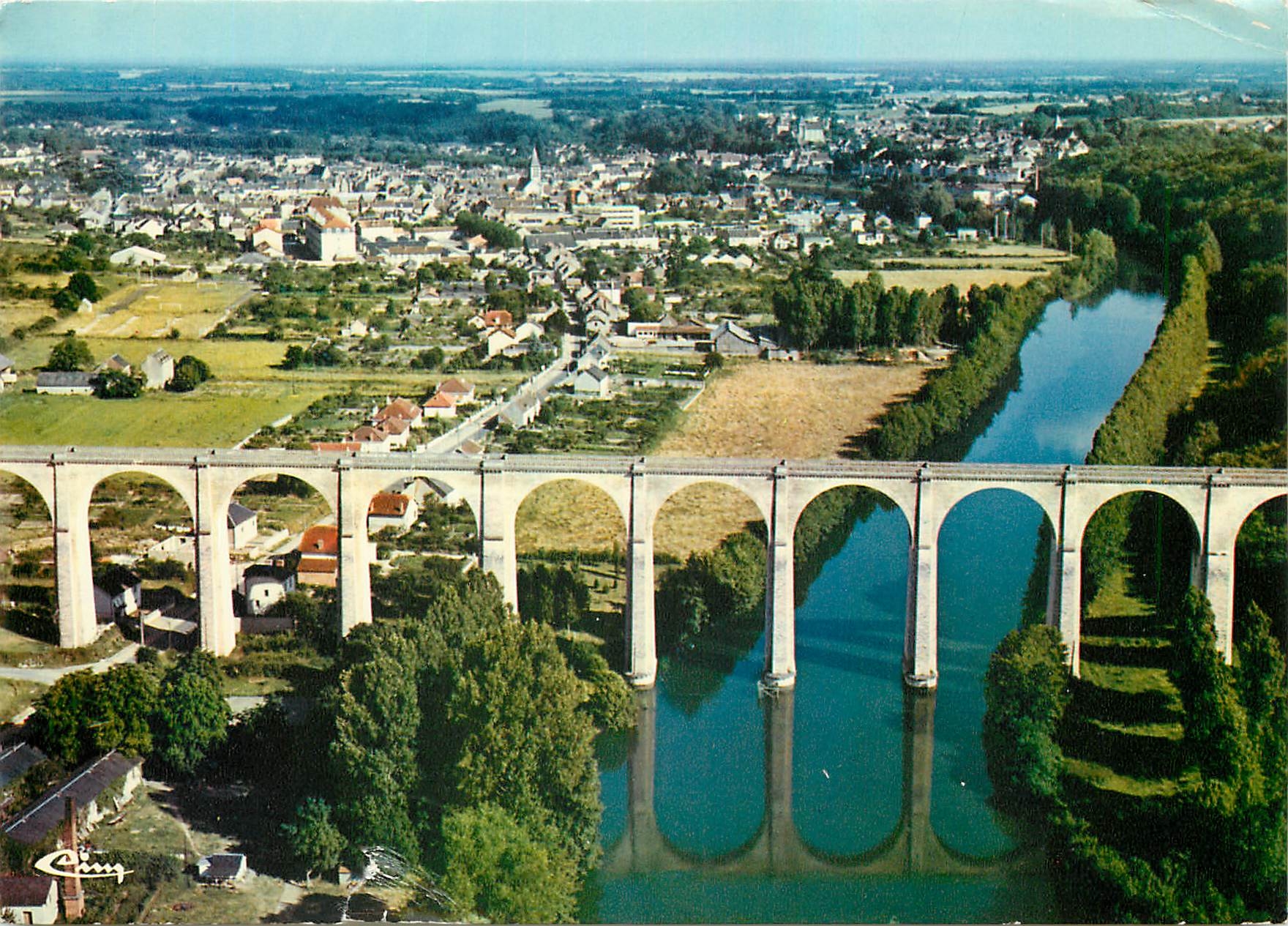 CPM Le Blanc Vue aerienne Le viaduc