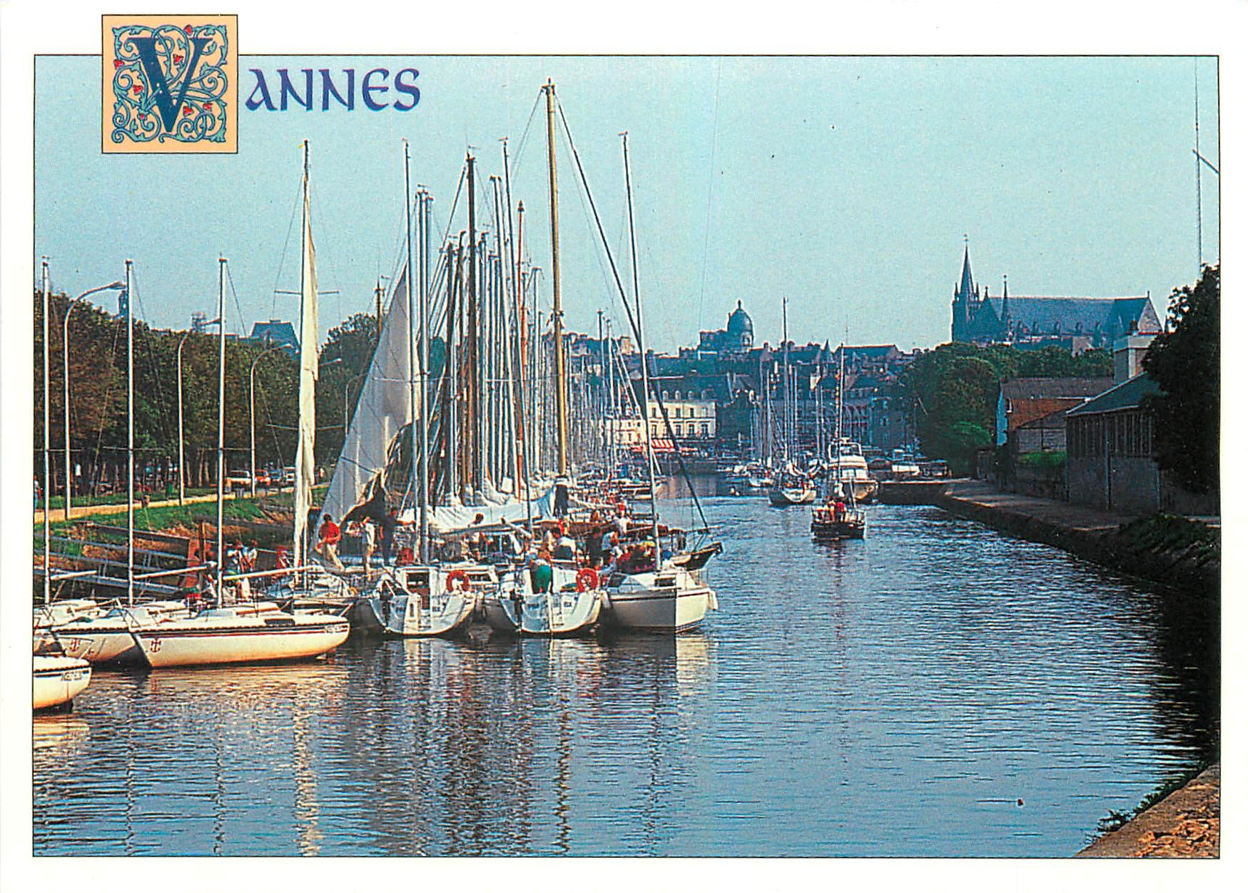 CPM Vannes Vue generale sur le port de plaisance 